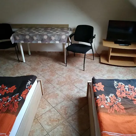 Niedermarkt Centrum 아파트 Dunajská Streda